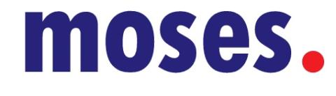 moses in Kleinbuchstaben, blau, daneben roter Punkt,  auch schwarz-weiß