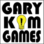 GARY KIM GAMES in drei Zeilen in einem Quadrat, i als gelbe Glühlampe, darin schwarzes Rufzeichen