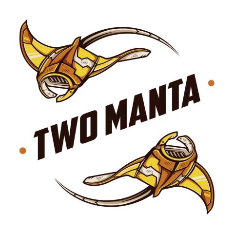 2 Mantas (Rochen) im Flugzeugdesign, gelb-braun-grau, gegennläufig als Kreissegmente, Quer schräg durch Kreis TWO MANTA schwarz, hellbraune Punkte links und rechts davon