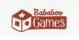 Bababoo rot, fett, klein, darunter Games weiß, größer als Bababoo, auf rotem Rechteck, links davon Würfel, Kante nach vorne, oben weißer Stern auf rot, vorne jeweils roter Punkt auf weiß
