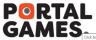 PORTAL GAMES., O wie PPU002 = rotes Quadrat, gerundete Ecken, darin weißes Oval mit schwarzem Kreis nahe am rechten Rand, wie ein Auge