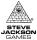 Illuminati-Dreieck mit Auge, schwarz auf weiß, darunter STEVE darimter JACKSON, beides fett, darunter GAMES dünn, alles schwarz auf weiß